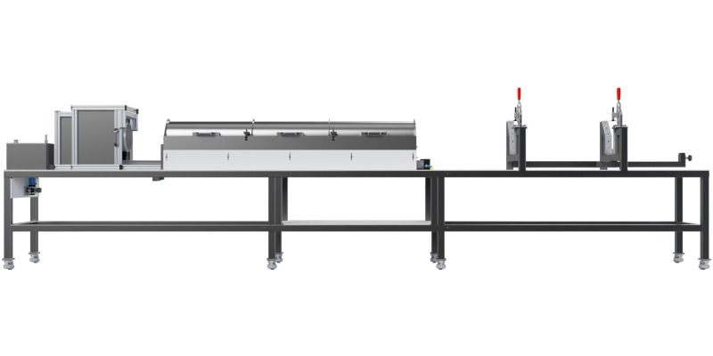 Automatische laadmachine voor het nauwkeurig plaatsen van vezels in buizen tijdens productie.